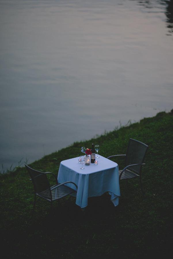 Inn On The Lake Kibuye エクステリア 写真