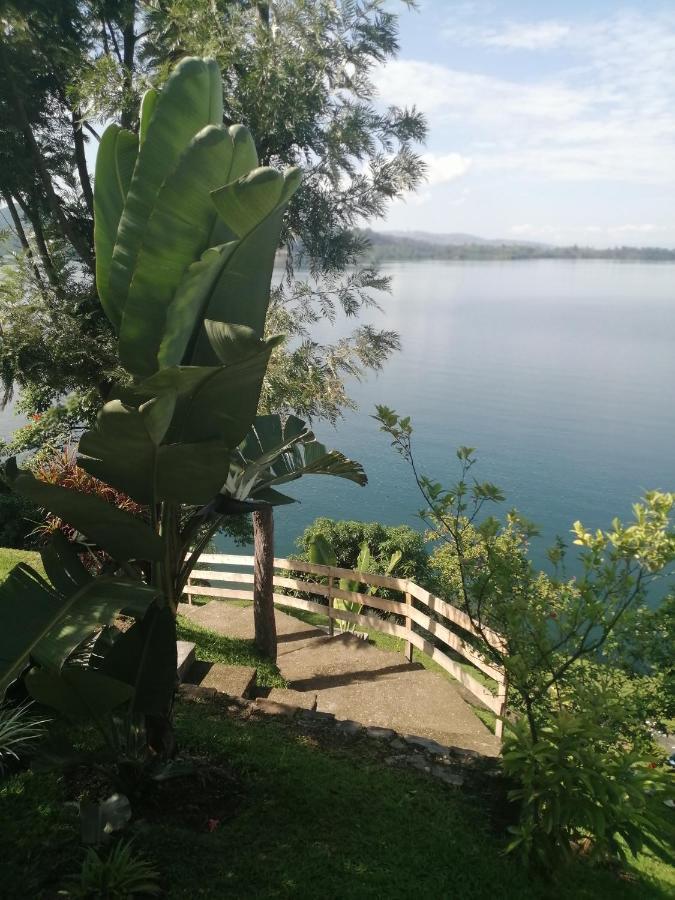 Inn On The Lake Kibuye エクステリア 写真